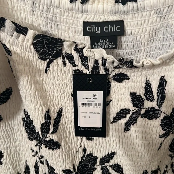 Off white and Black Sun dress with shoulder ties - Picture 5 of 6